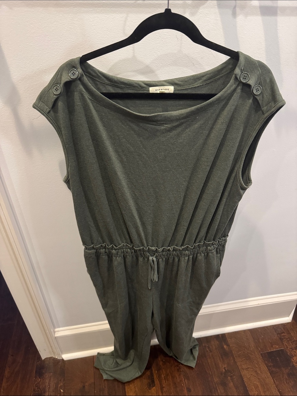 Max Studio Casual Olive Green Sleeveless Jumpsuit